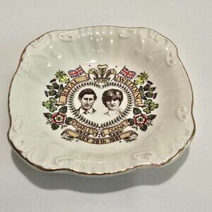 K Aynsley & Co Ltd - Prince Charles/Lady Diana Commemorative 1981 Wedding Dish​​